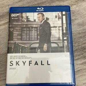 Skyfall 007 Movie BluRay 2012 Action Thriller 2h 23m Daniel Craig as James Bond